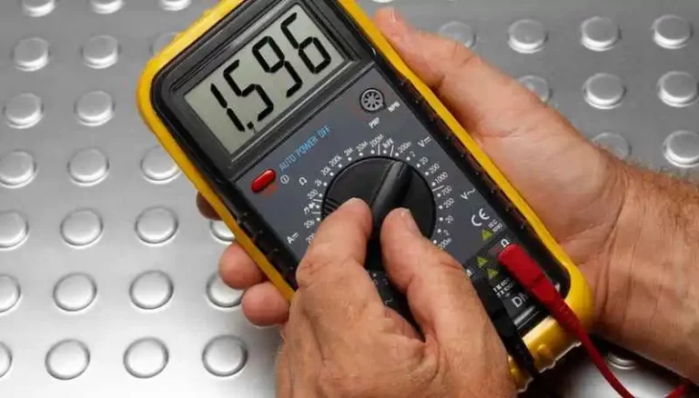 Cara Menstabilkan Tegangan 12 Volt dan Rangkaiannya